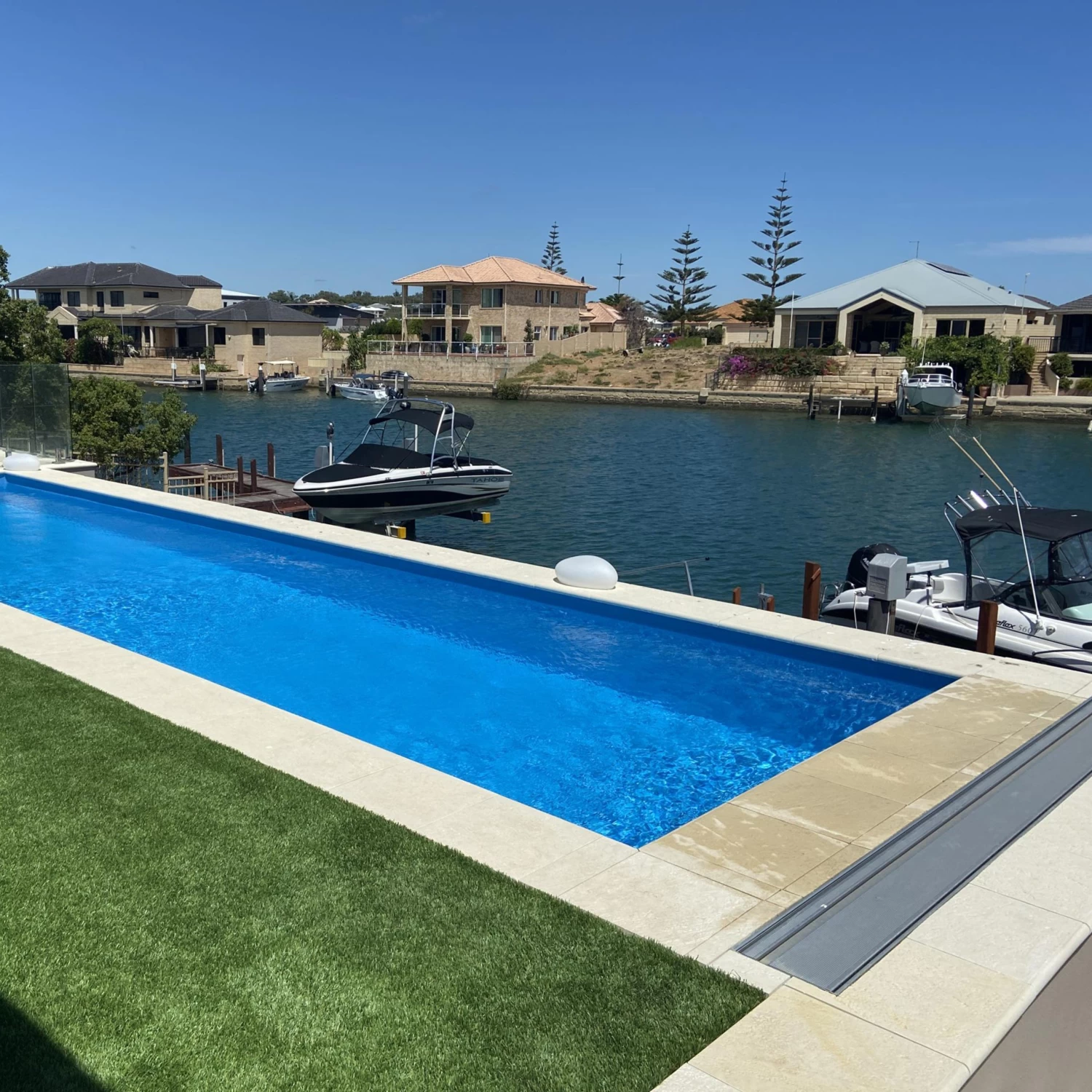 Daisy Roller Below Ground Box 1 Daisy Roller Below Ground Box