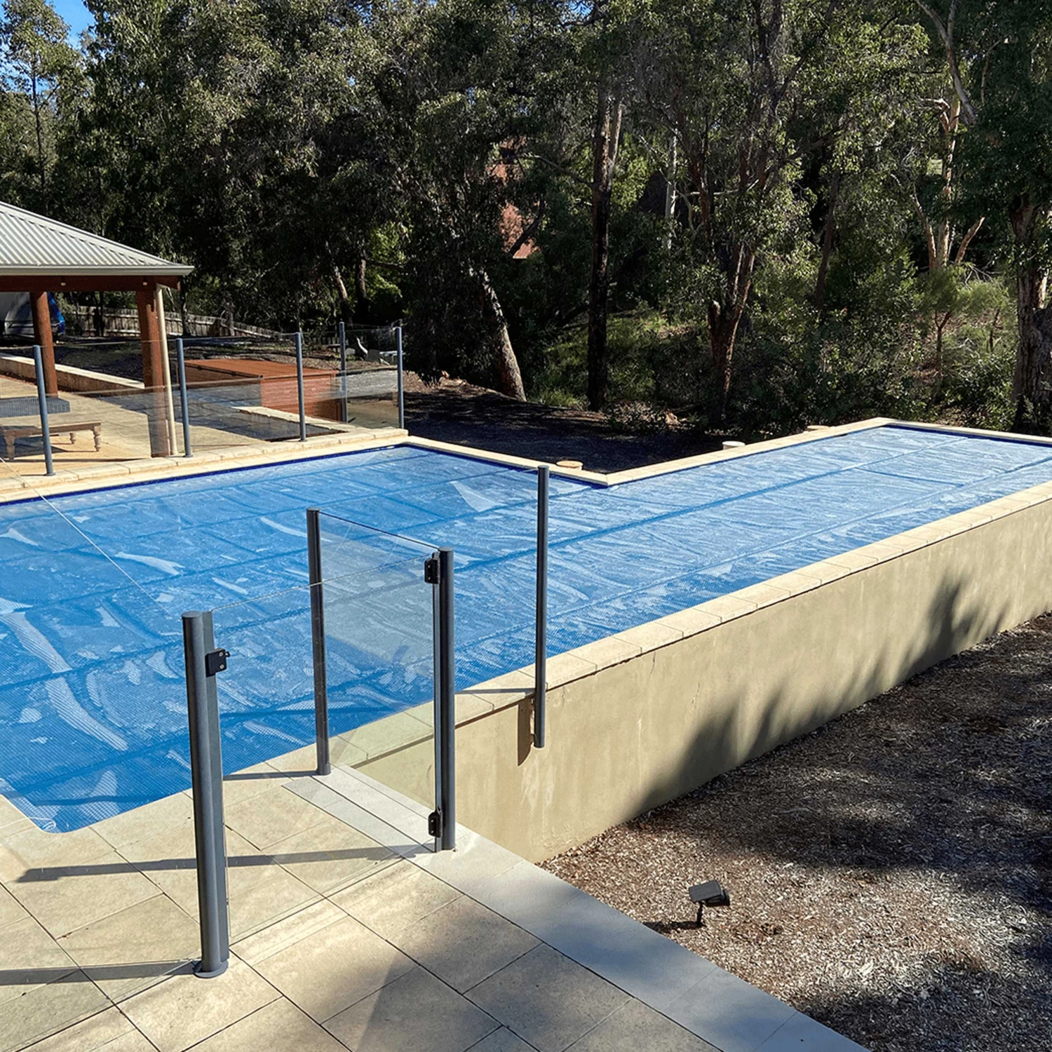 Daisy Solar Pool Cover 350i Illusion Clear 6 Daisy Solar Pool Cover 350i Illusion Clear - Image 6